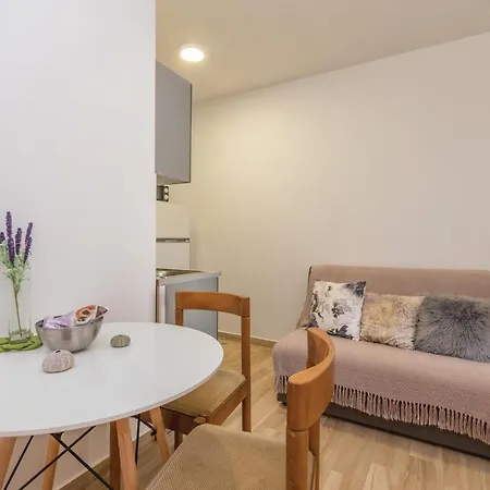 Apartamento 2 Bedroom In *