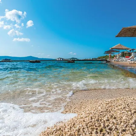 2 Bedroom In 아파트 투라니