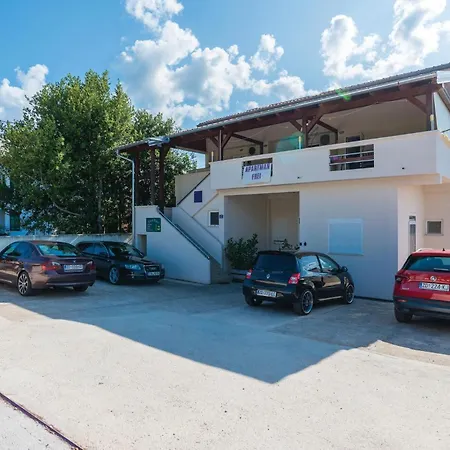 2 Bedroom In * Turanj