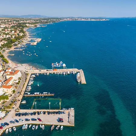 2 Bedroom In * 투라니