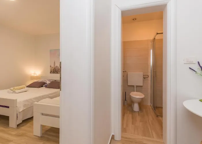 2 Bedroom In * 투라니